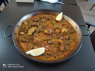 Valencian style paella