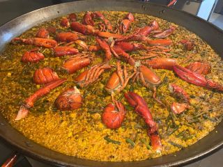 Lobster rice dish (risotto or paella style)