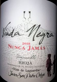 VIUDA NEGRA NUNCA JAMAS