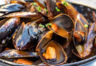 Mejillones al ribeiro