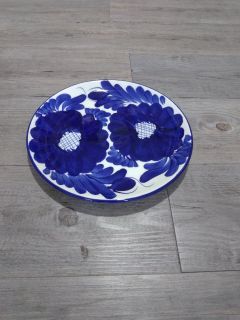 Plato llano de cerámica Tomat. Azul 25cms.