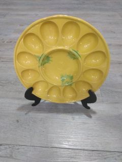 Huevera redonda de Manises