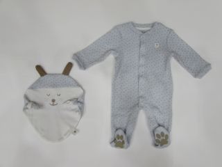 Pijama y dou-dou de punto lanoso para recién nacido
