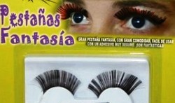 Pestañas negras