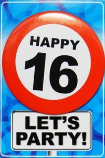 Tarjeta de cumpleaños con chapa happy 16