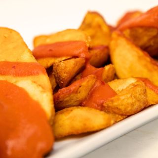Patatas bravas