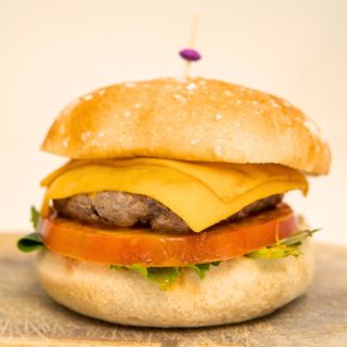 Cheeseburger 100% black angus