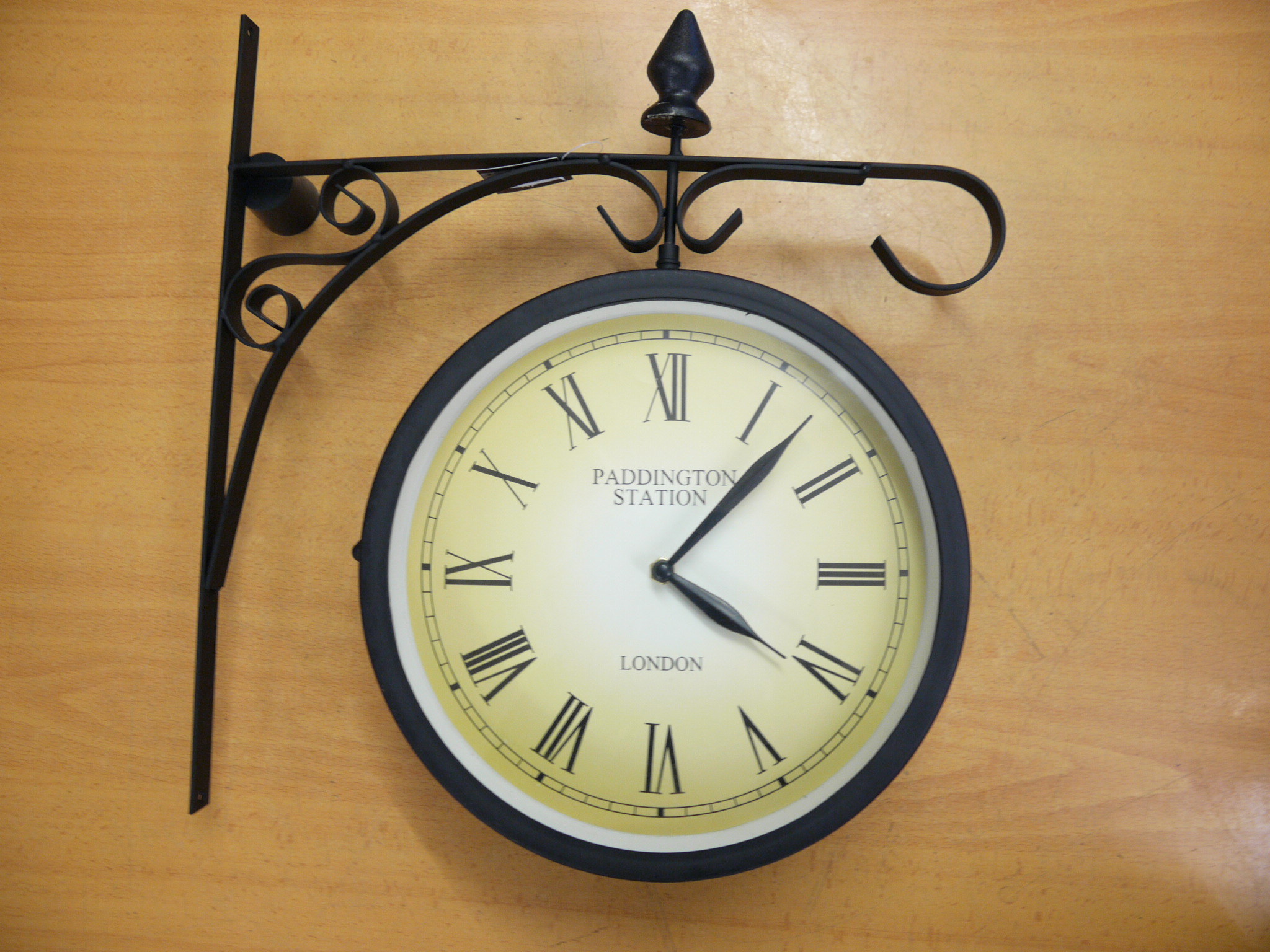 Reloj de 2025 estacion grande