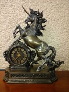 Reloj figura unicornio