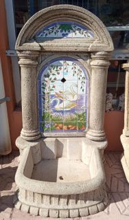 Fuente romana cisnes