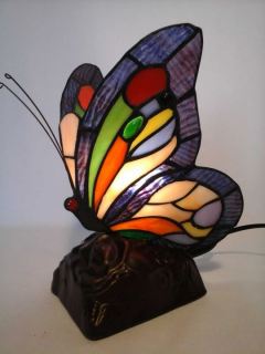 Lampara mariposa estilo Tiffany morado