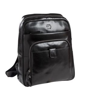 mochila negra