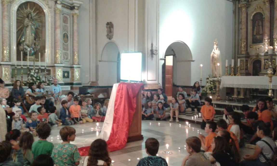 Celebración de la Virgen de Fátima