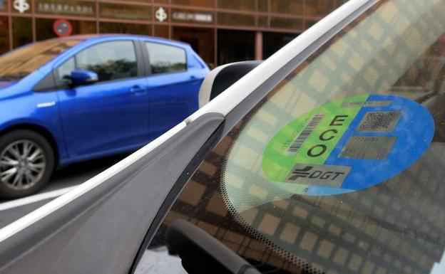 Etiquetas DGT, ¿dónde las consigo?