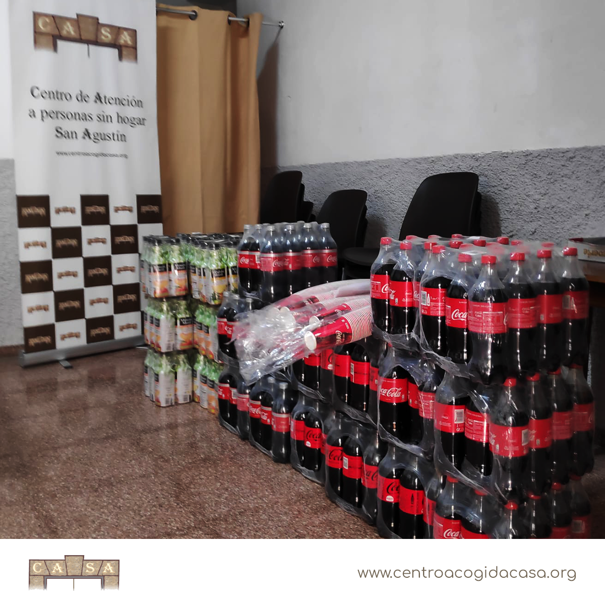 Coca Cola realiza una donación de refrescos al proyecto C.A.S.A.